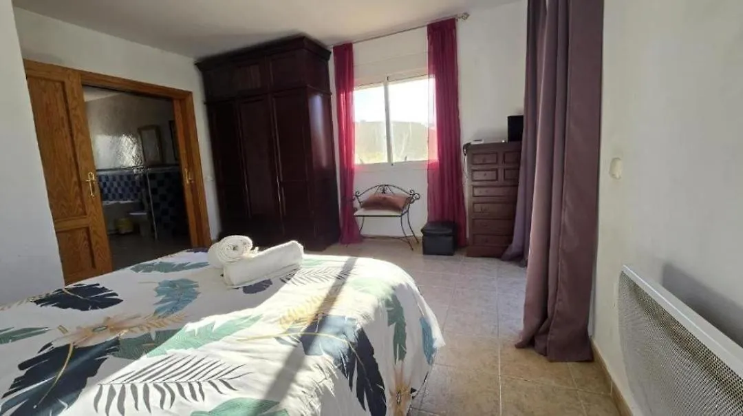 펜션 Hermosa Casa Con Piscina Y Gran Vista A La Montana 비뉴엘라