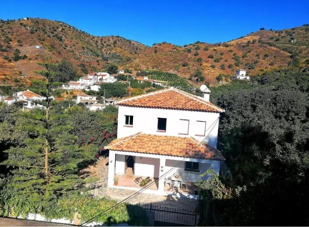 Holiday home Hermosa Casa Con Piscina Y Gran Vista A La Montana Vinuela